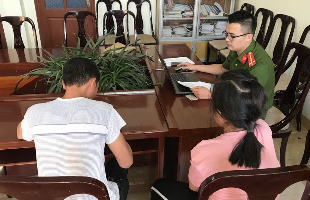 Khởi tố, bắt giam 6 đối tượng khiến nữ sinh lớp 8 mang thai - 2 Khởi tố, bắt giam 6 đối tượng khiến nữ sinh lớp 8 mang thai - 2