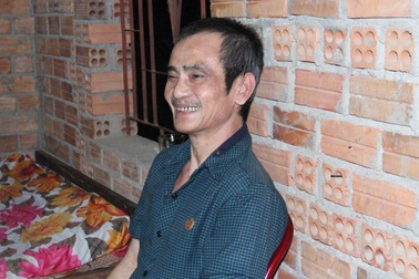 Nụ cười chị "ve chai" ngày nhận 200 triệu, người đàn ông bất ngờ được “tha tù”