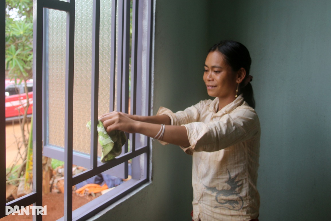 Bạn đọc Dân trí hỗ trợ các hoàn cảnh khó khăn vùng biên giới Tuy Đức - 3 Bạn đọc Dân trí hỗ trợ các hoàn cảnh khó khăn vùng biên giới Tuy Đức - 3