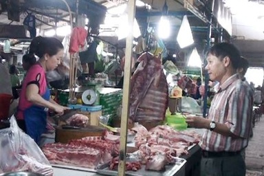 “Tận thế” đến, chợ đìu hiu, hàng quán rôm rả