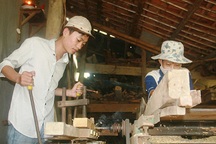 “Thủ khoa đại học bây giờ ra sao?”: Tin ở tương lai