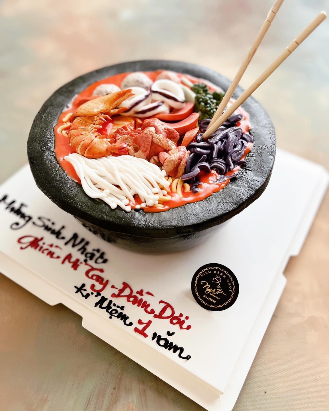 Những chiếc bánh kem hình con cá, con tôm, tô mì... sống động như thật - 4 Những chiếc bánh kem hình con cá, con tôm, tô mì... sống động như thật - 4