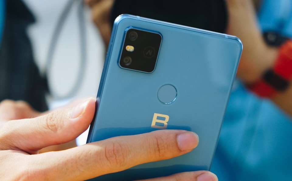 CEO Bkav xác nhận sắp ra mắt Bphone ở phân khúc cao cấp - 1 CEO Bkav xác nhận sắp ra mắt Bphone ở phân khúc cao cấp - 1
