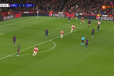 Saka tỏa sáng giúp Arsenal dễ dàng đánh bại Sevilla