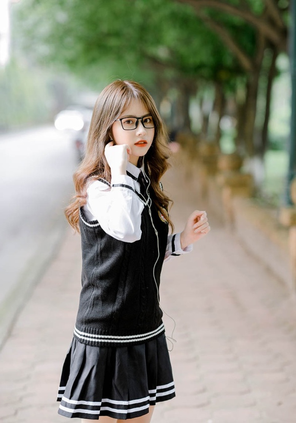 Nét xinh xắn không thể không yêu của “thiên thần đeo kính cận” - 5 Nét xinh xắn không thể không yêu của “thiên thần đeo kính cận” - 5