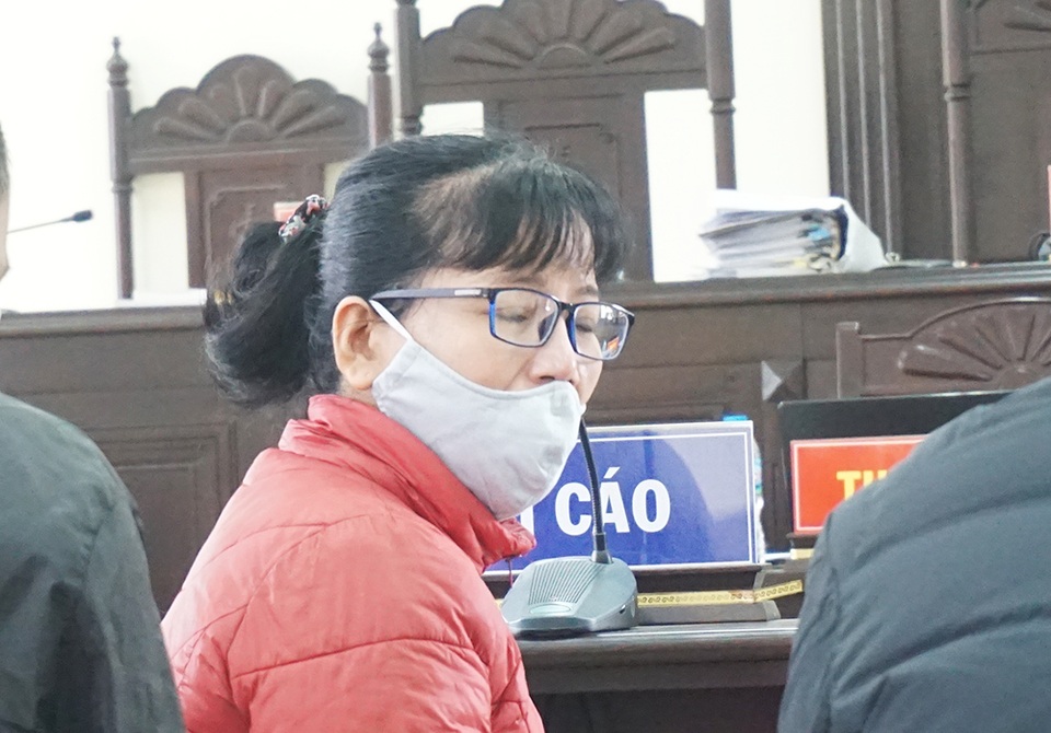 Lừa chạy việc vào ngành y, người phụ nữ chiếm đoạt tiền tỉ - 2 Lừa chạy việc vào ngành y, người phụ nữ chiếm đoạt tiền tỉ - 2