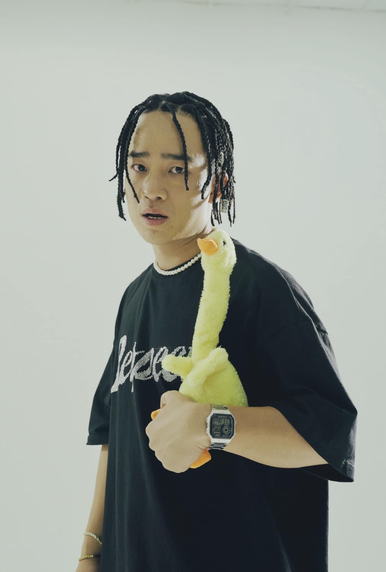 वीटीवी फिल्मों में सहायक कलाकारों ने मचाई धूम: दोआन क्वोक डैम और दो दुय नाम की वजह से दर्शकों के रोंगटे खड़े हो गए - 2 Nam phụ gây sốt phim VTV: Khán giả nổi da gà vì Doãn Quốc Đam, Đỗ Duy Nam - 2