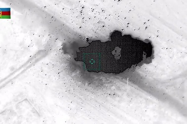 Azerbaijan đăng video không kích khí tài quân sự của Armenia