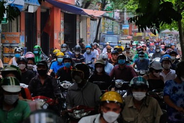 Chuyên gia "mách nước" giảm ùn tắc giao thông ở Hà Nội