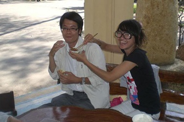 Thầy giáo trẻ hát rap giảng Vật lý náo động cư dân mạng