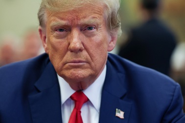 Ông Trump làm thế giới "chao đảo" dù chưa vào Nhà Trắng