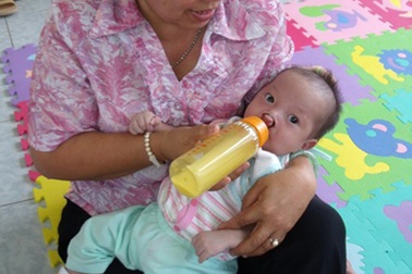 Vui sướng, hạnh phúc khi đến thăm bé Nhân Nghĩa