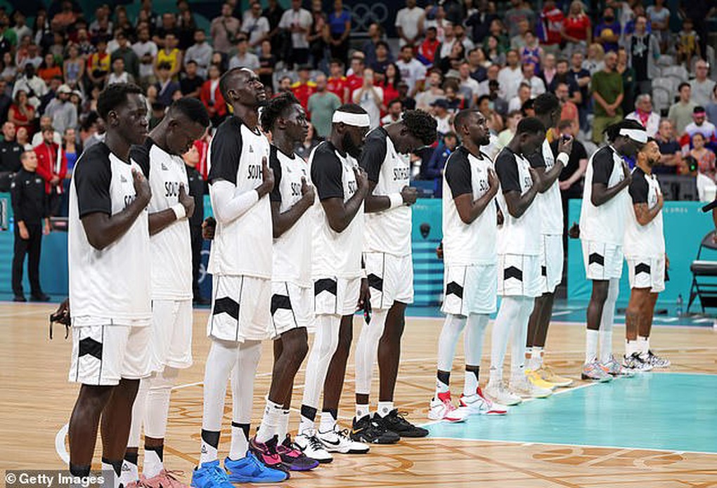 Olympic 2024: VĐV Israel bị dọa giết, ban tổ chức phát nhầm quốc ca - 2 Olympic 2024: VĐV Israel bị dọa giết, ban tổ chức phát nhầm quốc ca - 2
