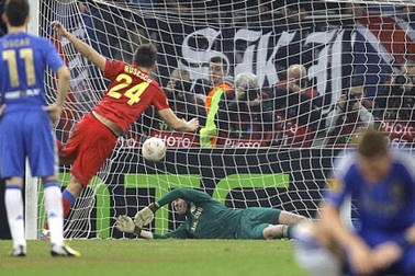 Chelsea gục ngã đầy cay đắng trên đất Romania