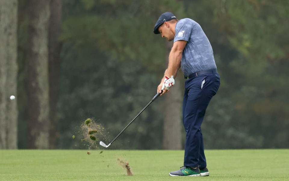 Thất bại ở Masters 2020, DeChambeau bị người đẹp làng golf chê tơi tả - 1 Thất bại ở Masters 2020, DeChambeau bị người đẹp làng golf chê tơi tả - 1