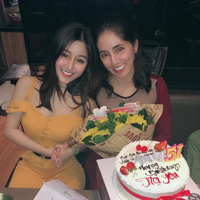 Có những mong muốn đơn giản nhưng chưa dám nói thành lời: Con hứa sẽ về thăm ba mẹ nhiều hơn... - Ảnh 1.