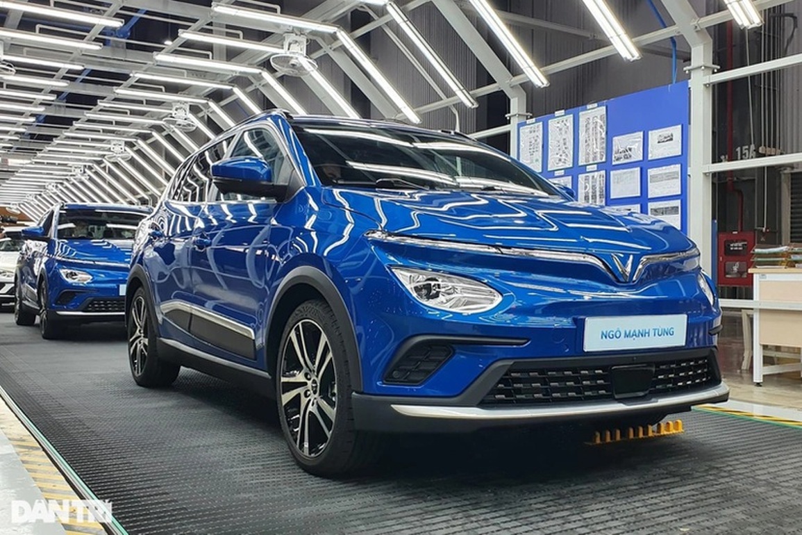Xe mới nối nhau ra mắt, nhiều mẫu xe cũ giảm giá sâu - 2 Xe mới nối nhau ra mắt, nhiều mẫu xe cũ giảm giá sâu - 2