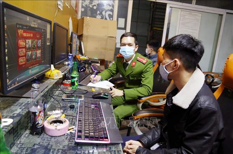 Cách ly tập trung tự trả phí đối với 7 thanh niên chơi game trong vùng dịch - 1 Cách ly tập trung tự trả phí đối với 7 thanh niên chơi game trong vùng dịch - 1