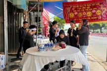 Đi lo hồ sơ bệnh cho chồng ung thư, vợ bị tai nạn tử vong ở Bình Dương