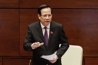 Bộ trưởng Đào Ngọc Dung nói về "lùm xùm" trong làm từ thiện