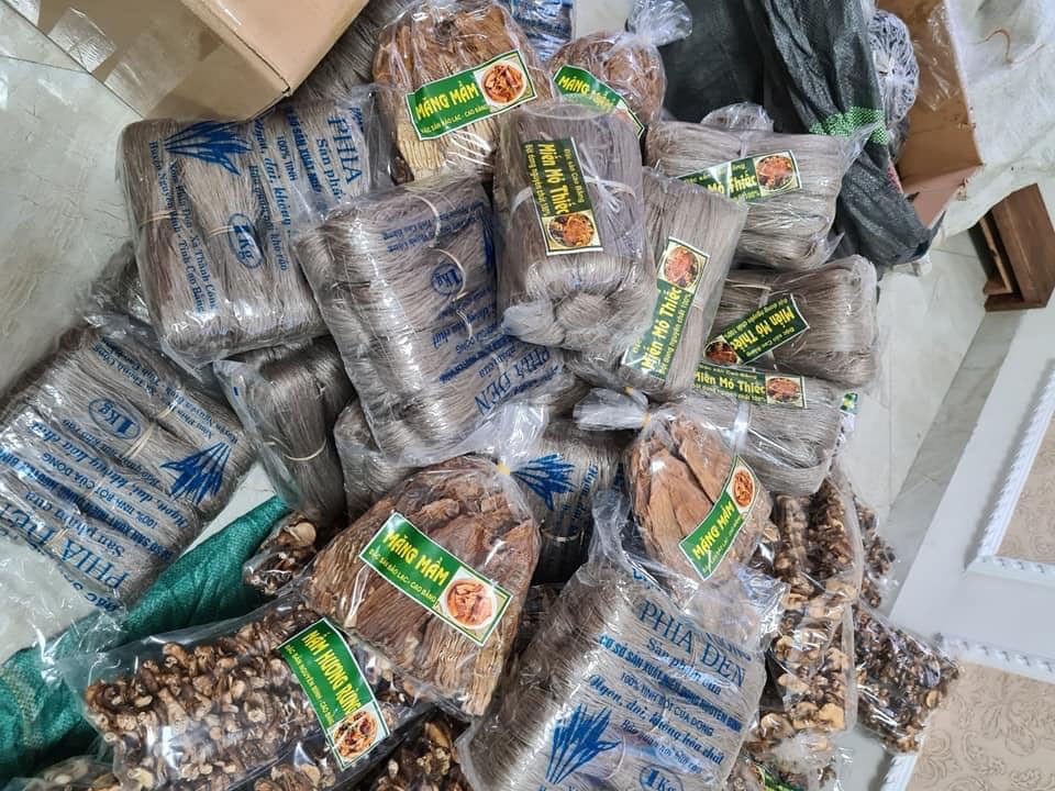 Cảnh báo đáng sợ về đặc sản mầm đá gắn mác Sa Pa giá 20.000 đồng/kg - 3 Cảnh báo đáng sợ về đặc sản mầm đá gắn mác Sa Pa giá 20.000 đồng/kg - 3