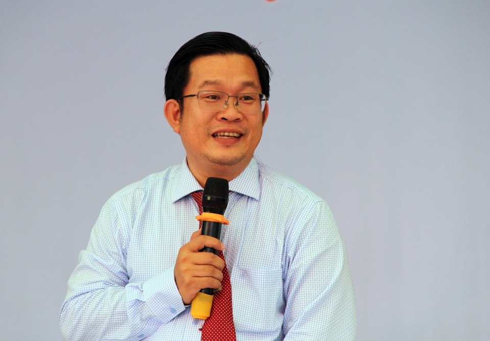 PGS.TS Đỗ Văn Dũng: Nhiều ngành nghề ở nhà vẫn kiếm ra tiền tỷ - 3 PGS.TS Đỗ Văn Dũng: Nhiều ngành nghề ở nhà vẫn kiếm ra tiền tỷ - 3