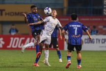 Hà Nội FC hòa thất vọng HA Gia Lai, hụt hơi trong cuộc đua vô địch