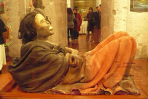 Lộ tội ác kinh hoàng phía sau xác ướp 500 tuổi còn nguyên như "mới qua đời"