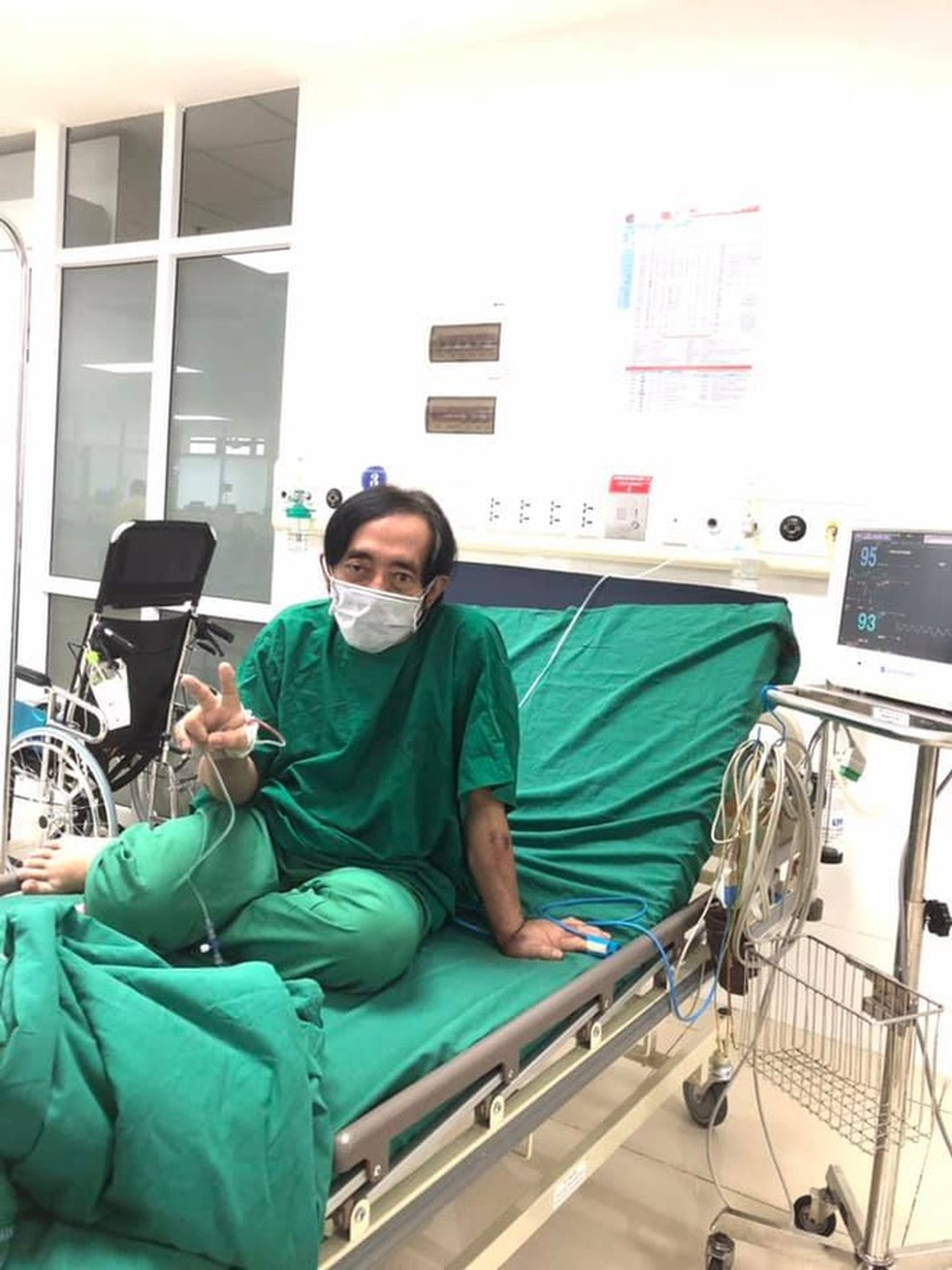 Nghệ sĩ Giang Còi bán xe điều trị ung thư, Kim Đào chữa khỏi Covid-19 - 1 Nghệ sĩ Giang Còi bán xe điều trị ung thư, Kim Đào chữa khỏi Covid-19 - 1