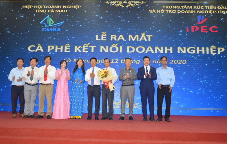 Cà Mau ra mắt mô hình “Cà phê kết nối doanh nghiệp” - 1 Cà Mau ra mắt mô hình “Cà phê kết nối doanh nghiệp” - 1