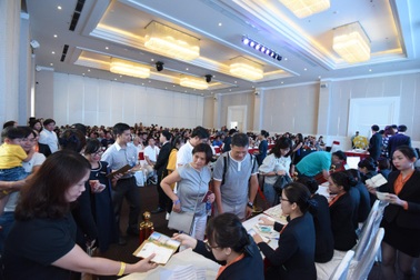 Thị trường căn hộ TPHCM: Giao dịch “nóng” và giá tăng