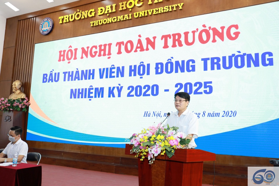 Bộ Nội Vụ trả lời Bộ Giáo dục về quy định người đứng đầu trường đại học - 1 Bộ Nội Vụ trả lời Bộ Giáo dục về quy định người đứng đầu trường đại học - 1