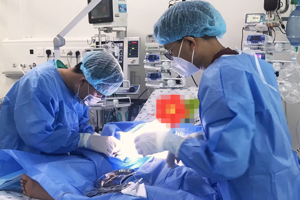 Bé 8 tuổi sốc tim nguy kịch sau 6 ngày ho sốt, vượt 200km để chạy ECMO - 2 Bé 8 tuổi sốc tim nguy kịch sau 6 ngày ho sốt, vượt 200km để chạy ECMO - 2