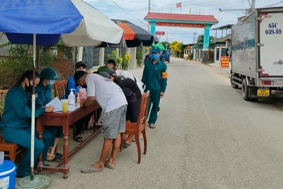 Ninh Thuận: Điểm thi có thí sinh mắc Covid đăng ký nhập học qua điện thoại - 1 Ninh Thuận: Điểm thi có thí sinh mắc Covid đăng ký nhập học qua điện thoại - 1