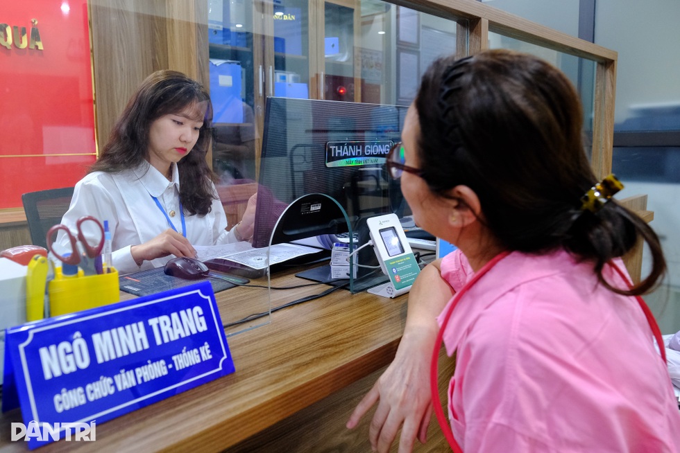 15 năm khơi nền móng, xác lập vị trí việc làm với cán bộ, công chức