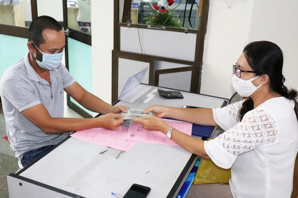 Hàng chục nghìn lao động nghỉ việc về quê, chi trả tiền hỗ trợ thế nào? - 2 Hàng chục nghìn lao động nghỉ việc về quê, chi trả tiền hỗ trợ thế nào? - 2