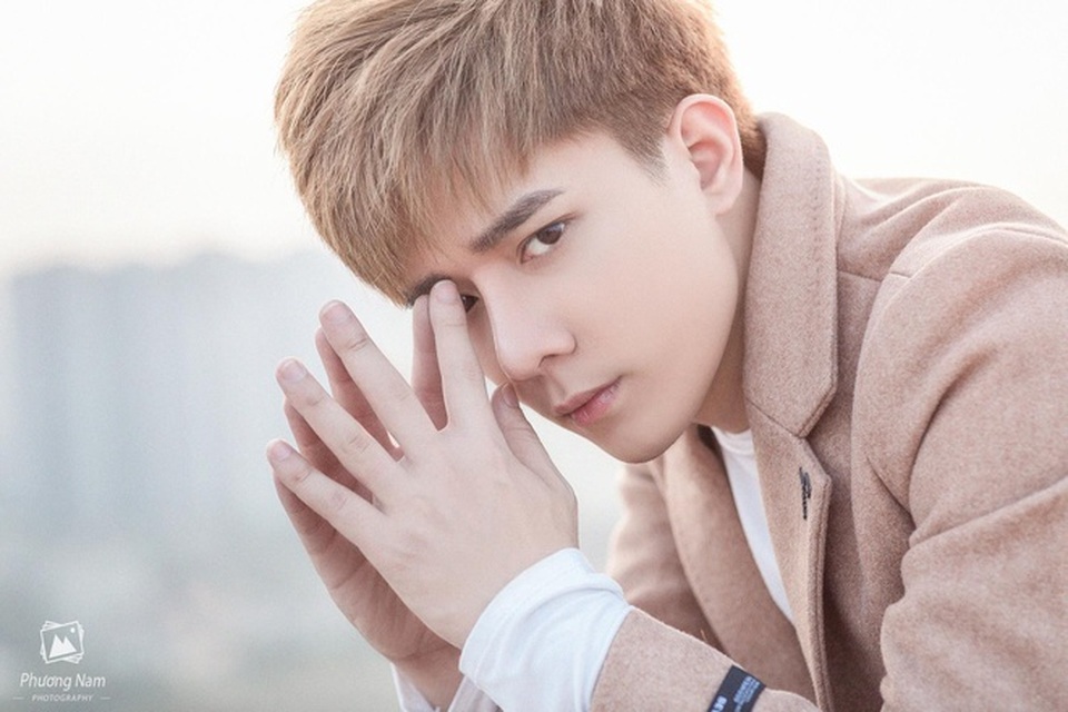 Nhật Phong vượt qua Đạt G, Mr Siro với hit “Yêu một người tổn thương” - 1 Nhật Phong vượt qua Đạt G, Mr Siro với hit “Yêu một người tổn thương” - 1