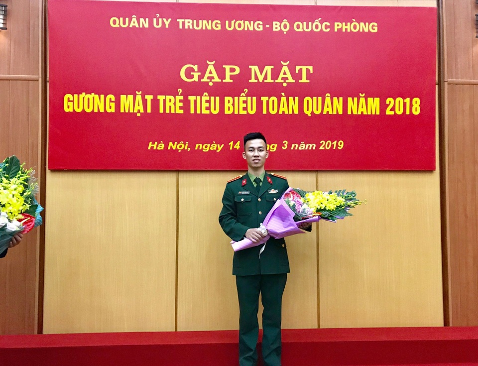 Thủ khoa trường Quân sự từng xấu hổ vì bị đàm tiếu thi đâu trượt đấy - 4 Thủ khoa trường Quân sự từng xấu hổ vì bị đàm tiếu thi đâu trượt đấy - 4