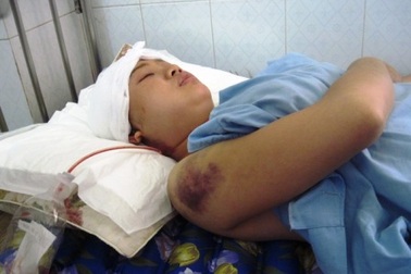 Chém con dâu vì giận... vợ