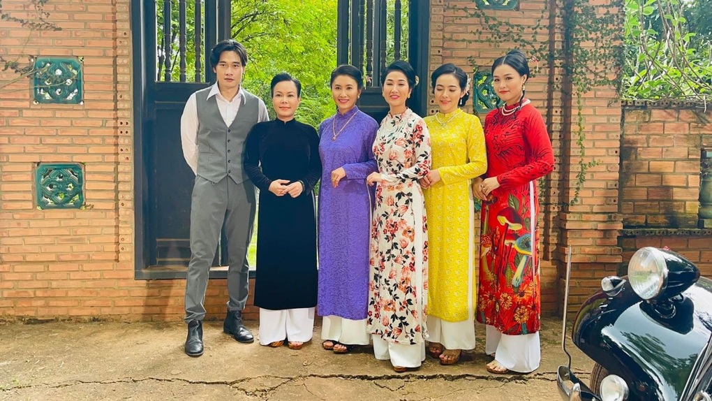 Mỹ nhân Việt đóng phim xưa: Người gây sốt, người bị ghét vì... quá ác - 9 Mỹ nhân Việt đóng phim xưa: Người gây sốt, người bị ghét vì... quá ác - 9
