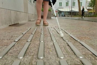 Thạc sĩ khiếm thị: "Ngân hàng ngần ngại vì chữ ký của tôi mỗi lần một khác"