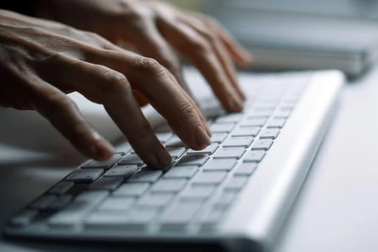 Anh vô tình gửi thư mật cho đồng minh của Nga