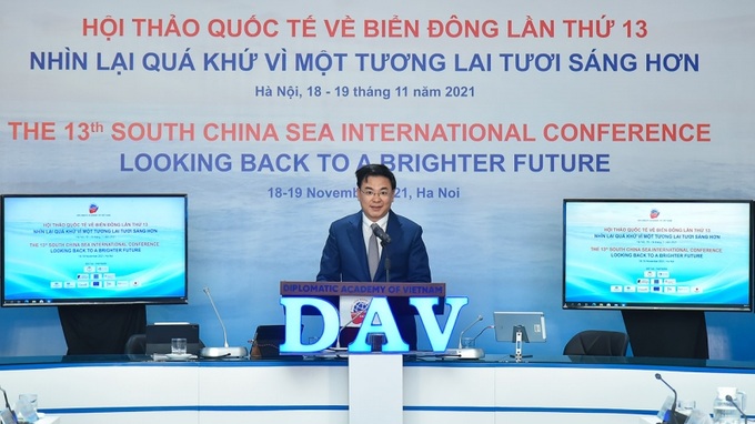Hội thảo với sự tham dự trực tiếp của hơn 180 đại biểu, có hơn 400 đại biểu dự trực tuyến; trong đó có gần 60 diễn giả là các chuyên gia uy tín từ 30 quốc gia trên các châu lục