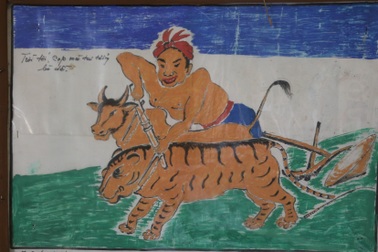 Năm Dần, nghe chuyện bắt hổ đi cày, cắt nhầm đuôi hổ ở làng trạng