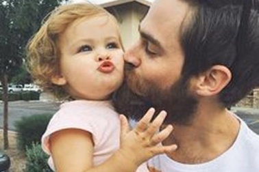 Ông chồng nào cũng thích được khen