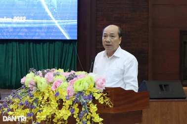 Chủ tịch Đắk Lắk: Xử lý ngay cán bộ "muốn có gì đó mới giải quyết"