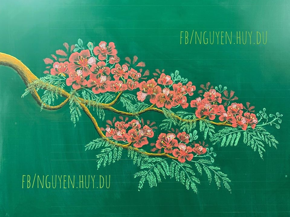 Thầy giáo vẽ hoa phượng lên bảng khiến người xem trầm trồ, ngưỡng mộ - 9 Thầy giáo vẽ hoa phượng lên bảng khiến người xem trầm trồ, ngưỡng mộ - 9