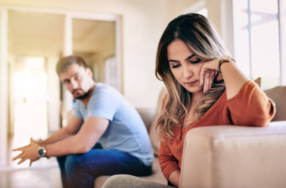 Bị người tình lợi dụng tiền bạc, tôi không biết làm sao để lấy lại - 1 Bị người tình lợi dụng tiền bạc, tôi không biết làm sao để lấy lại - 1