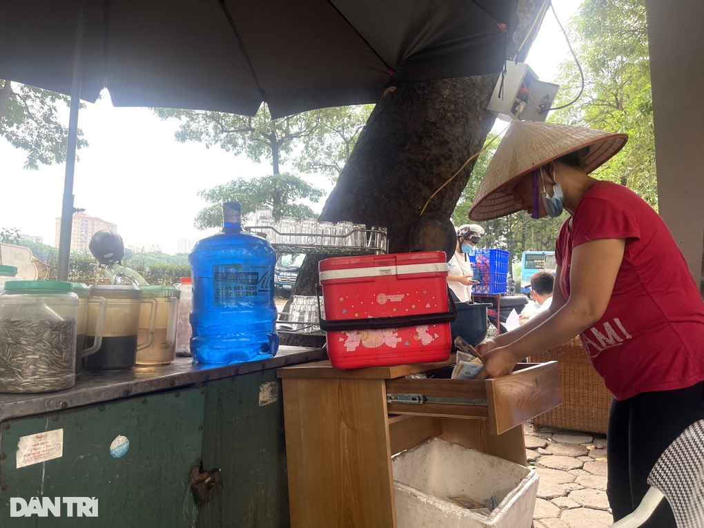 Bán nghìn cốc nước ngày nóng, chủ quán ở Hà Nội kiếm 50 triệu đồng/tháng - 4 Bán nghìn cốc nước ngày nóng, chủ quán ở Hà Nội kiếm 50 triệu đồng/tháng - 4
