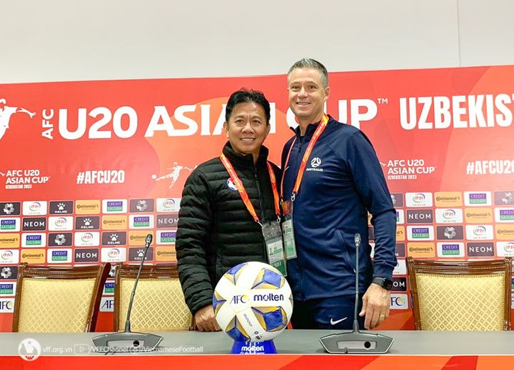 HLV Hoàng Anh Tuấn: U20 Việt Nam sẵn sàng đối đầu với Australia - 1 HLV Hoàng Anh Tuấn: U20 Việt Nam sẵn sàng đối đầu với Australia - 1